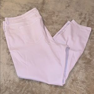 Light pink Old Navy Rockstar ⚡️🤟🏼 jeans!!